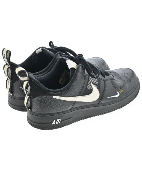 NIKE รองเท้าผ้าใบ