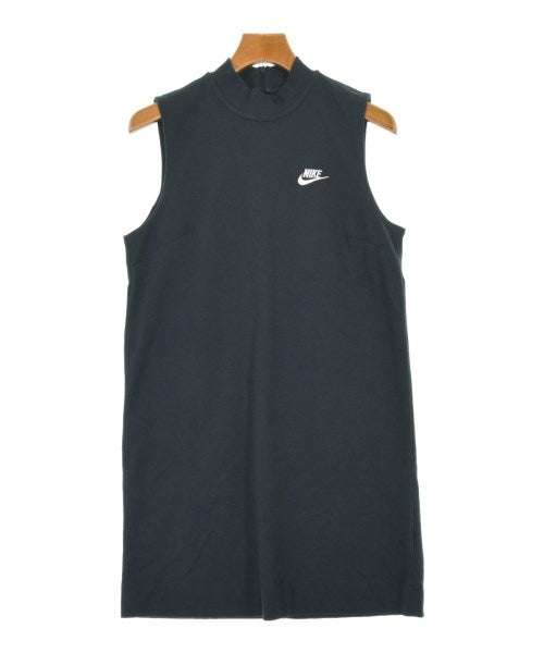 NIKE ชุดเดรส