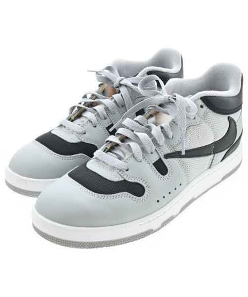 NIKE รองเท้าผ้าใบ