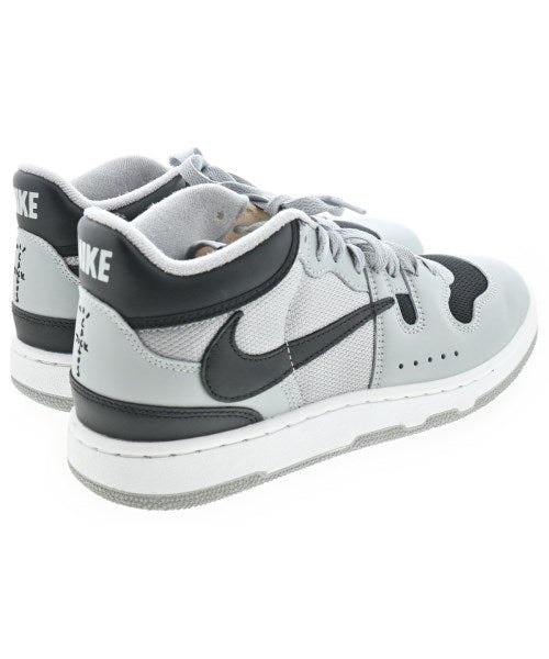 NIKE รองเท้าผ้าใบ