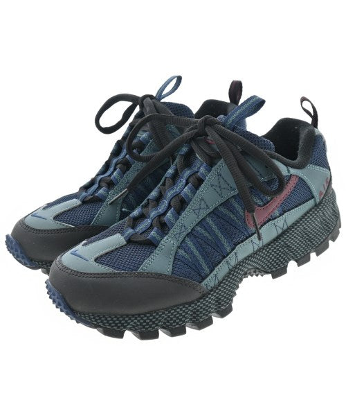 NIKE รองเท้าผ้าใบ