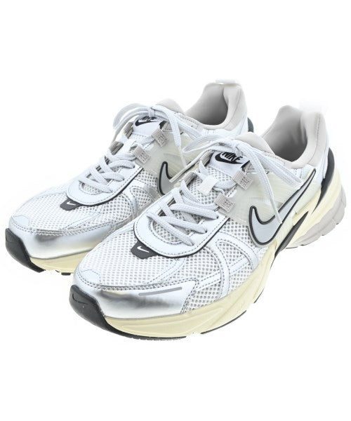 NIKE รองเท้าผ้าใบ