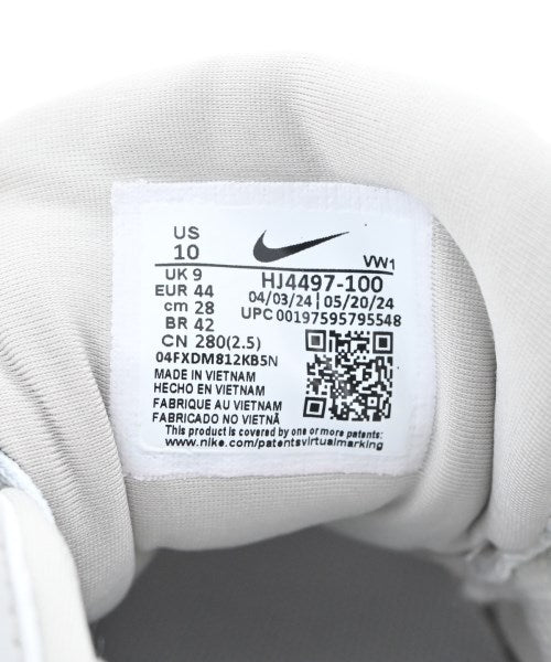 NIKE รองเท้าผ้าใบ