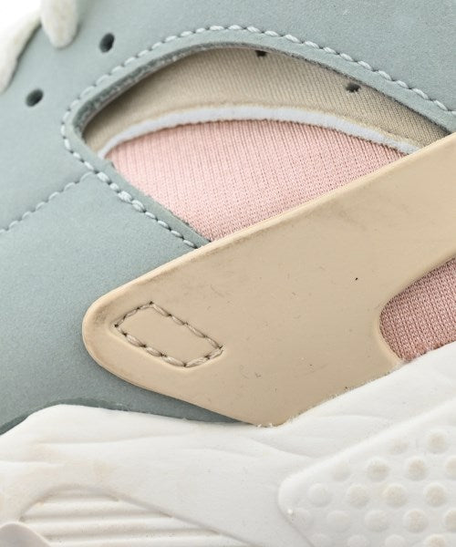 NIKE รองเท้าผ้าใบ