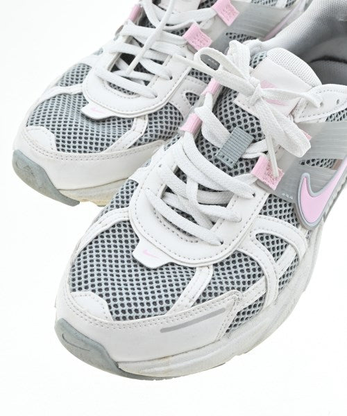 NIKE รองเท้าผ้าใบ