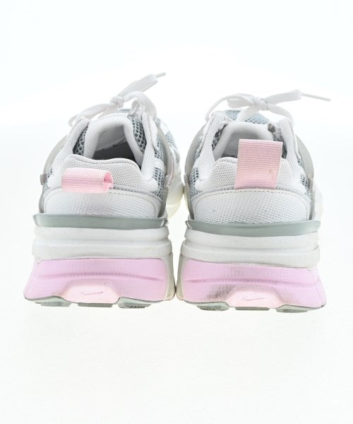 NIKE รองเท้าผ้าใบ