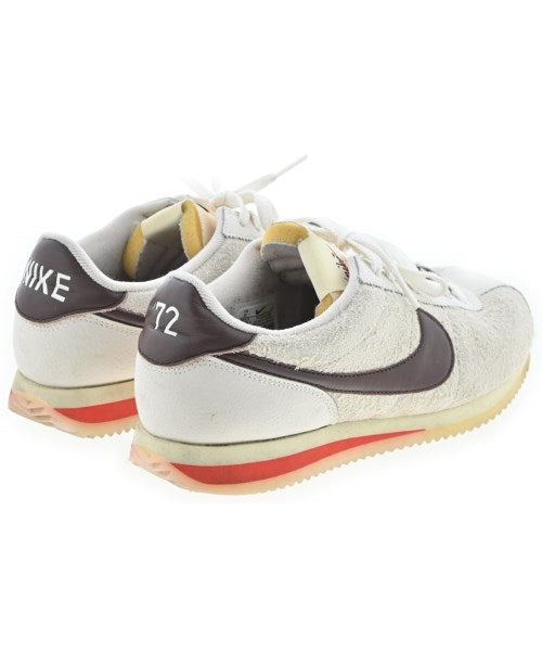 NIKE รองเท้าผ้าใบ