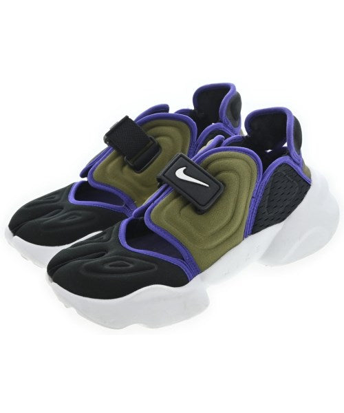 NIKE รองเท้าผ้าใบ