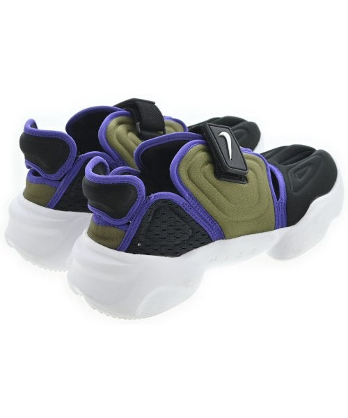 NIKE รองเท้าผ้าใบ