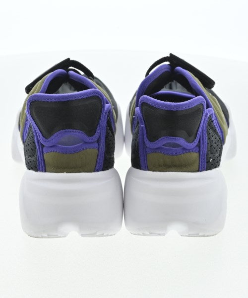 NIKE รองเท้าผ้าใบ