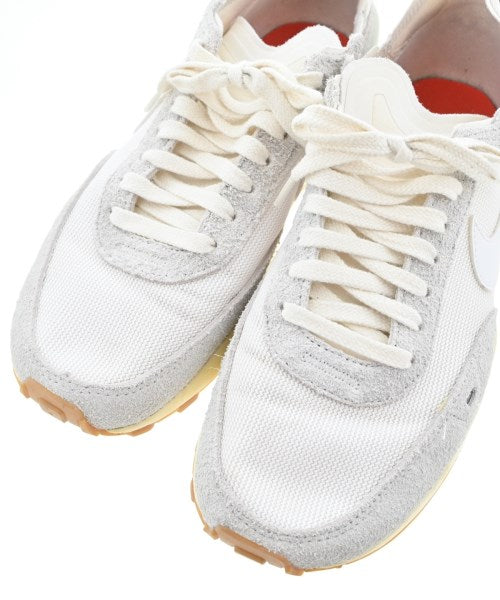 NIKE รองเท้าผ้าใบ