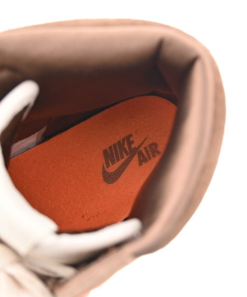 NIKE รองเท้าผ้าใบ