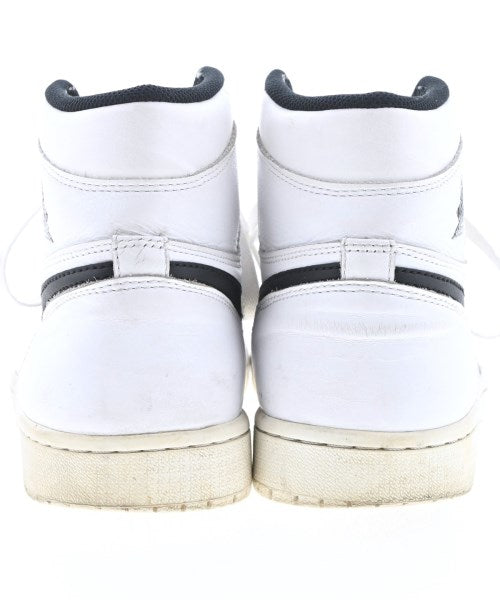 NIKE รองเท้าผ้าใบ