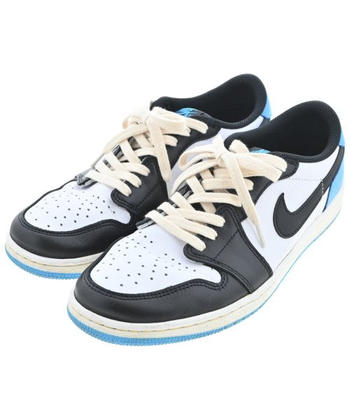 NIKE รองเท้าผ้าใบ