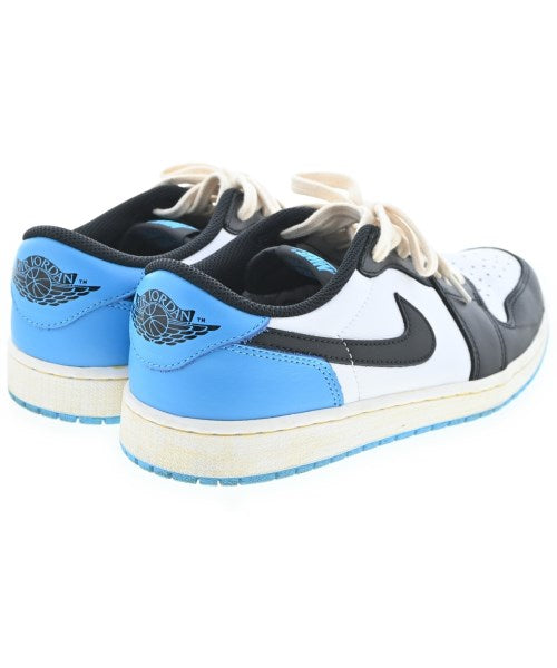 NIKE รองเท้าผ้าใบ