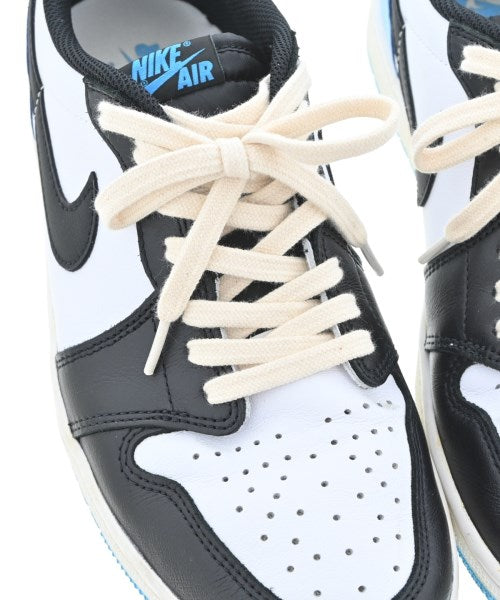 NIKE รองเท้าผ้าใบ