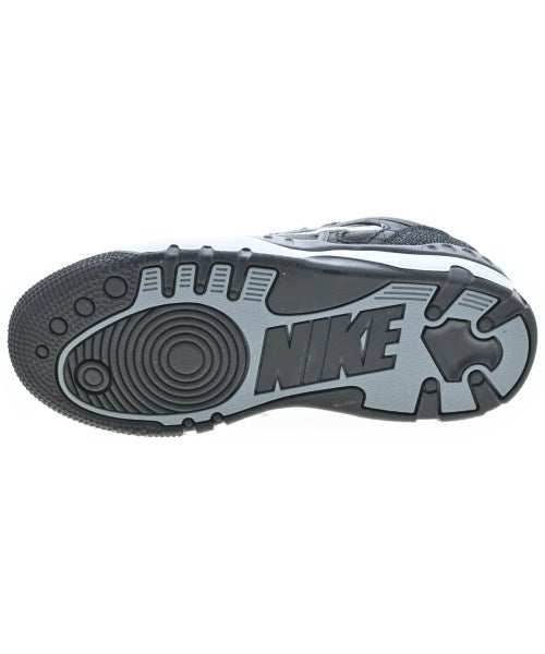 NIKE รองเท้าผ้าใบ