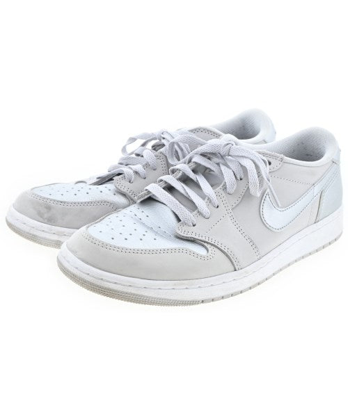 NIKE รองเท้าผ้าใบ