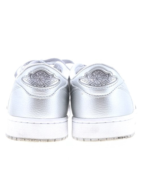NIKE รองเท้าผ้าใบ