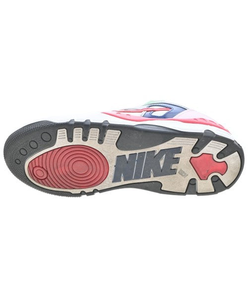 NIKE รองเท้าผ้าใบ