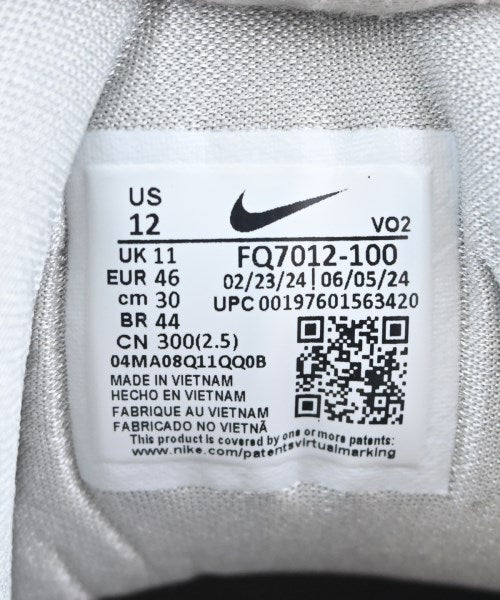 NIKE รองเท้าผ้าใบ