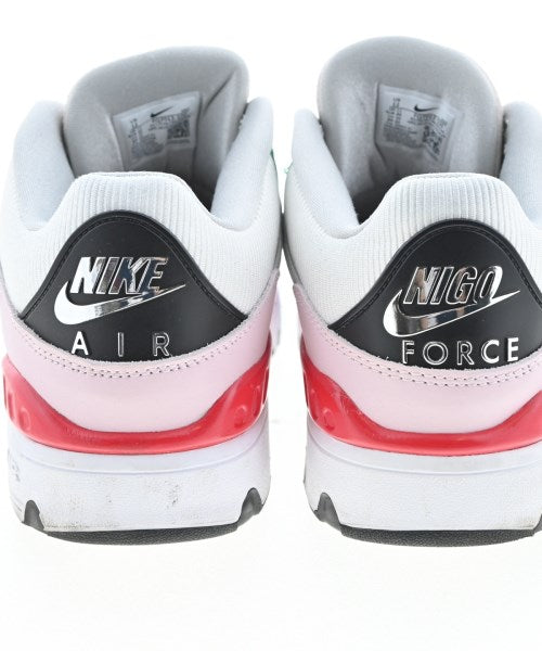 NIKE รองเท้าผ้าใบ