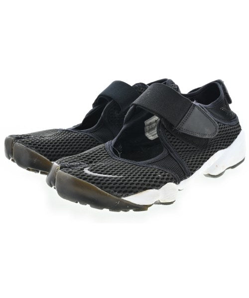 NIKE รองเท้าผ้าใบ