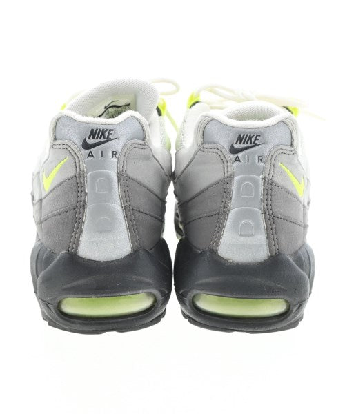 NIKE รองเท้าผ้าใบ