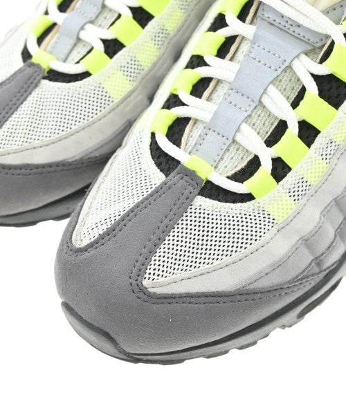 NIKE รองเท้าผ้าใบ