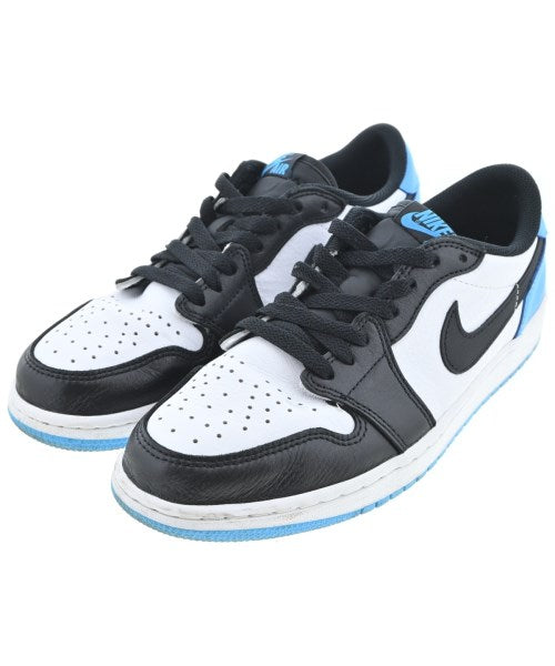 NIKE รองเท้าผ้าใบ