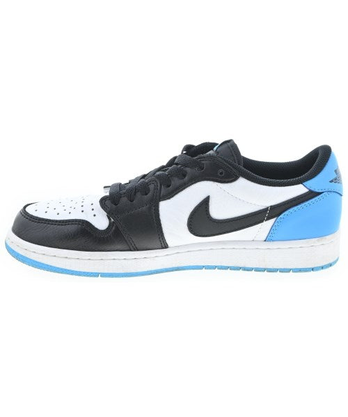 NIKE รองเท้าผ้าใบ