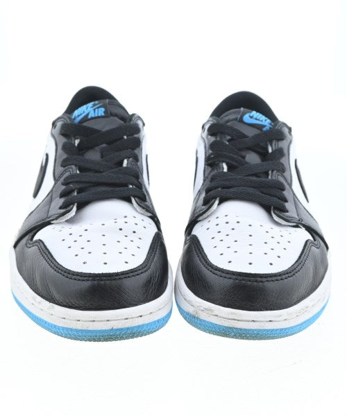 NIKE รองเท้าผ้าใบ