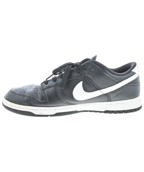 NIKE รองเท้าผ้าใบ