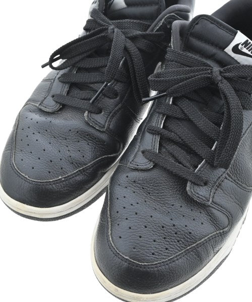NIKE รองเท้าผ้าใบ