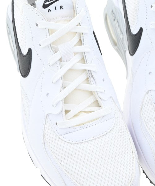 NIKE รองเท้าผ้าใบ