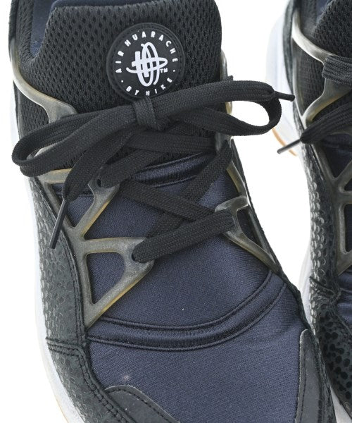 NIKE รองเท้าผ้าใบ