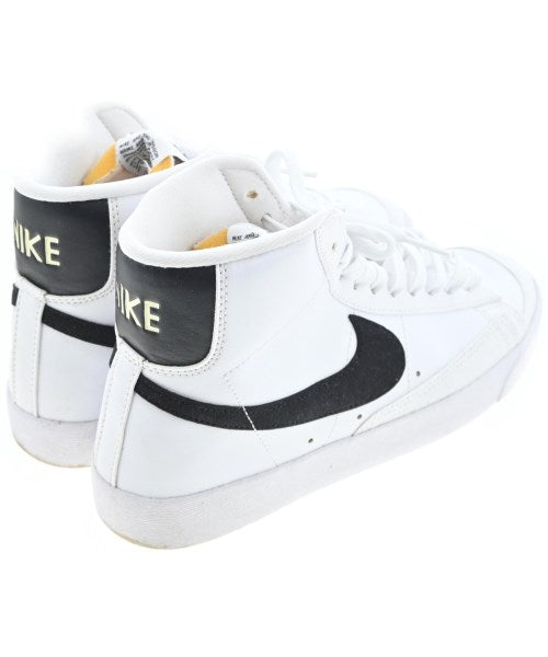 NIKE รองเท้าผ้าใบ