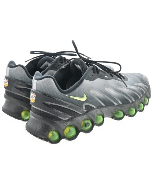 NIKE รองเท้าผ้าใบ