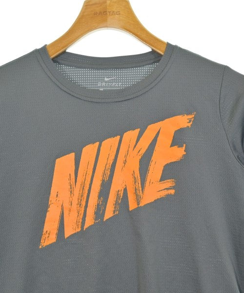 NIKE เสื้อยืด/เสื้อท็อปส์