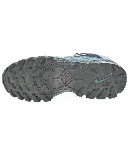 NIKE รองเท้าผ้าใบ