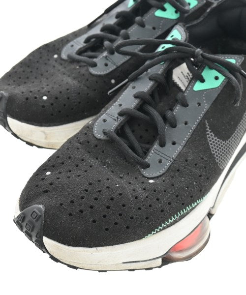 NIKE รองเท้าผ้าใบ