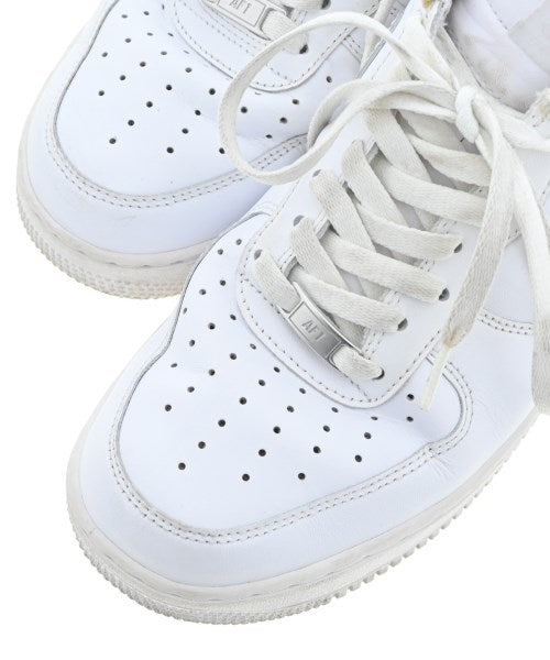 NIKE รองเท้าผ้าใบ