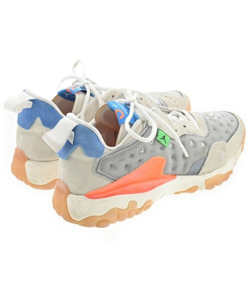 NIKE รองเท้าผ้าใบ