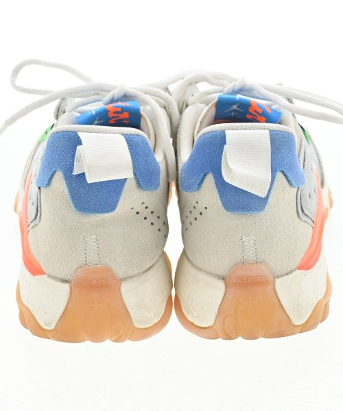 NIKE รองเท้าผ้าใบ