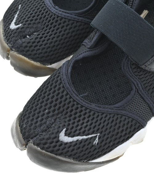 NIKE รองเท้าแตะ