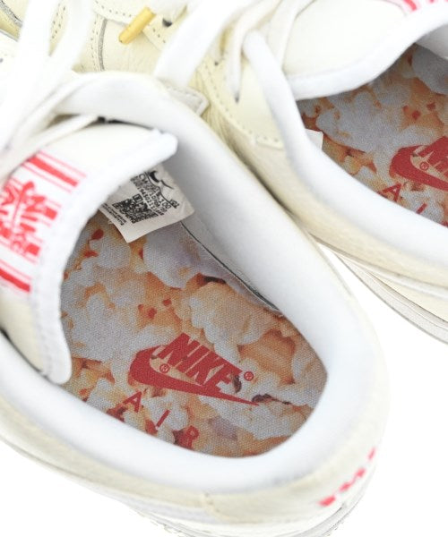 NIKE รองเท้าผ้าใบ