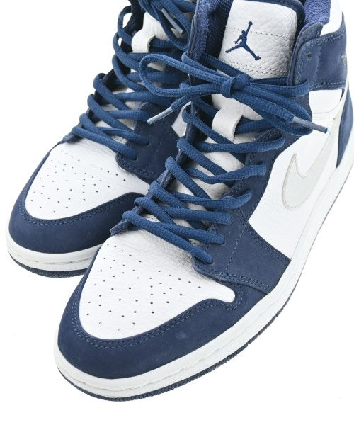 NIKE รองเท้าผ้าใบ