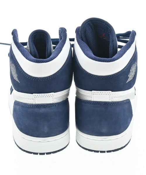 NIKE รองเท้าผ้าใบ