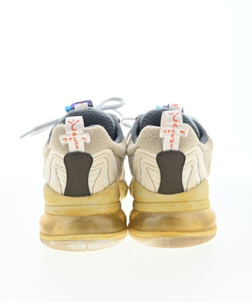 NIKE รองเท้าผ้าใบ