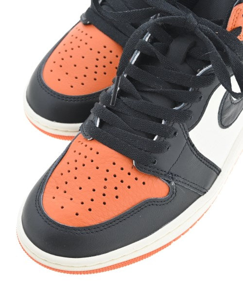 NIKE รองเท้าผ้าใบ